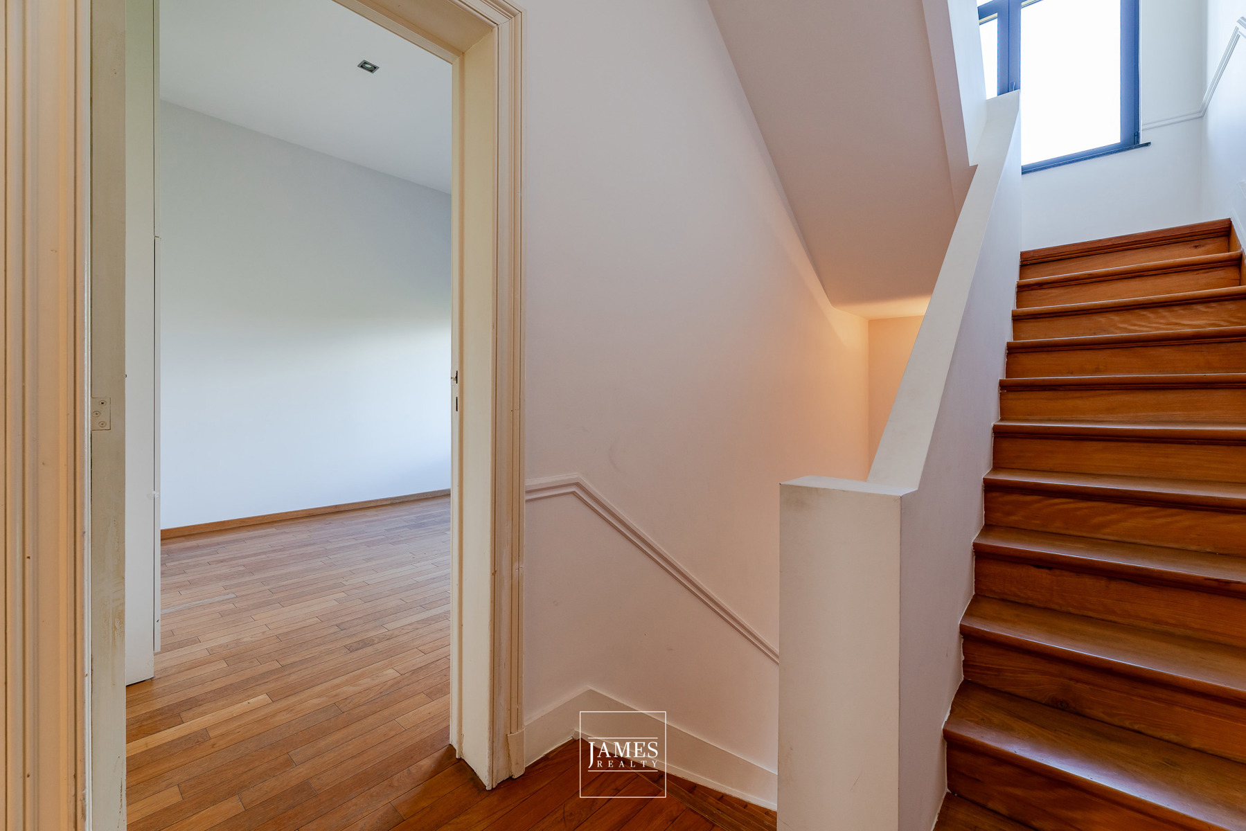 Une maison de maître rénovée avec ascenseur quartier Lepoutre - Image 41