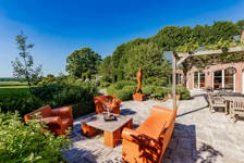 Propriété sur terrain de fond avec vue sur les champs à Ohain