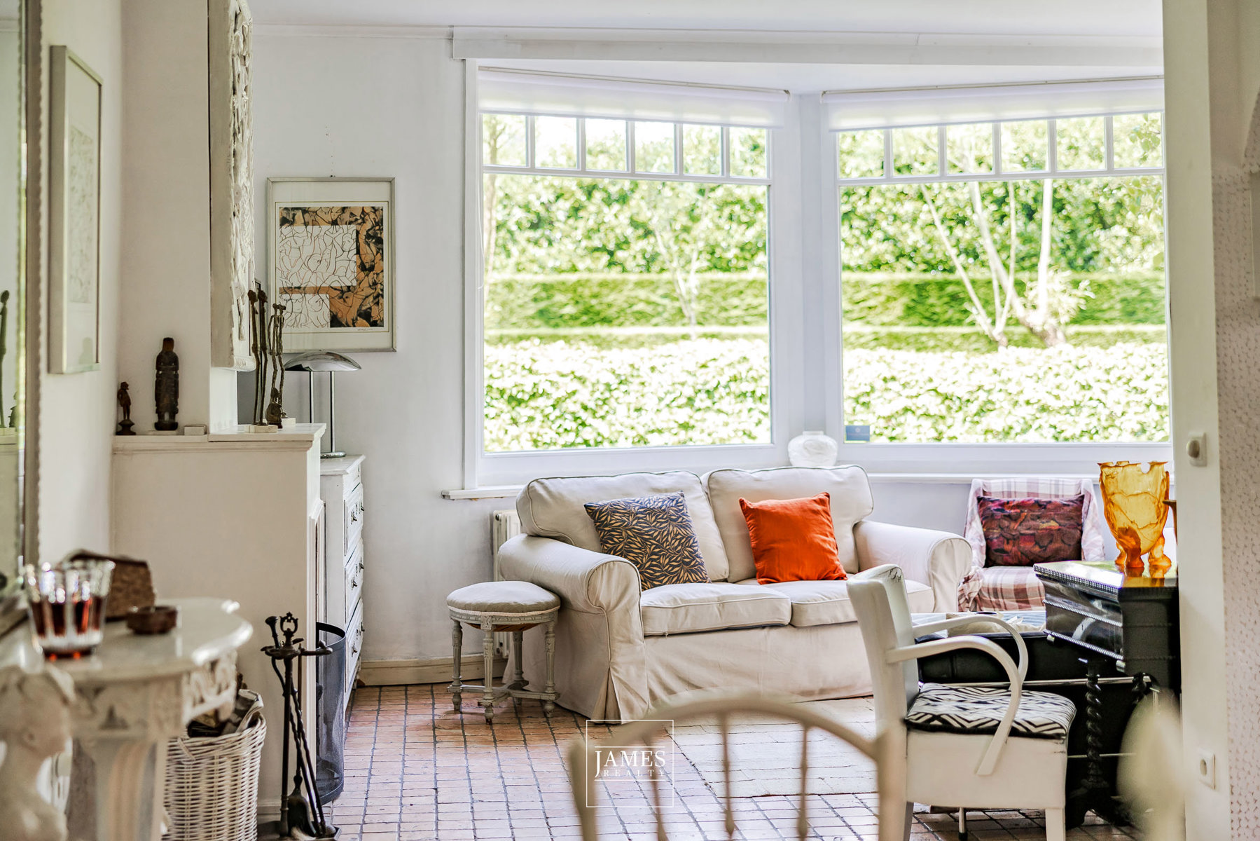 Une villa trois façades de style anglo-normand à deux pas de la plage - Image 8