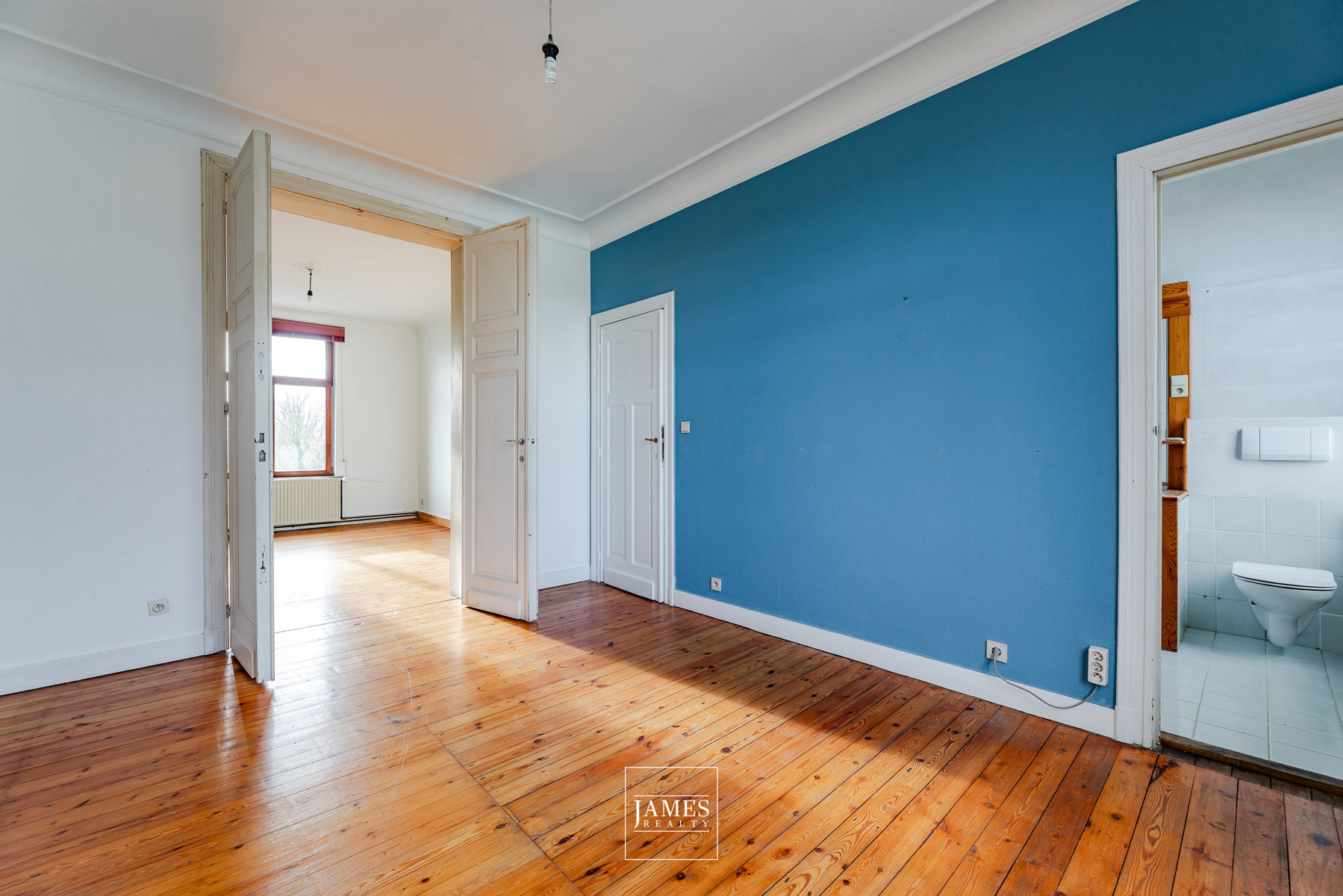 Maison unifamiliale à rafraichir à 2 pas Parvis St Pierre - Image 15