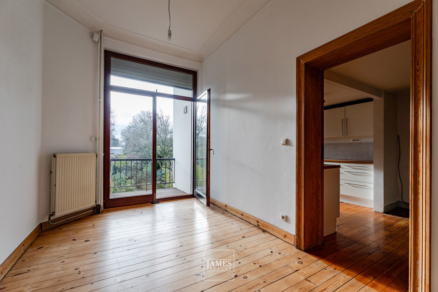 Maison unifamiliale à rafraichir à 2 pas Parvis St Pierre - Image 7