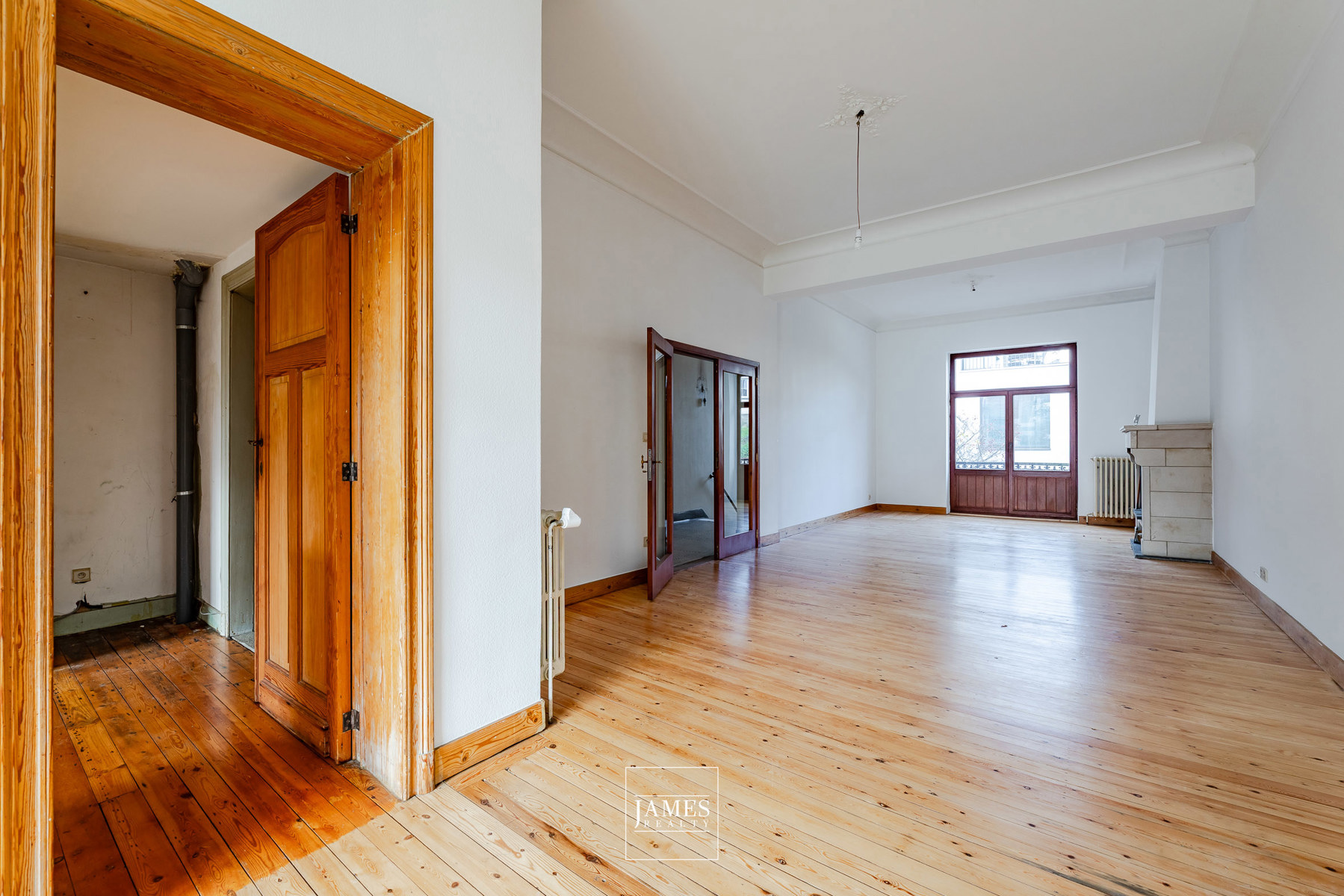 Maison unifamiliale à rafraichir à 2 pas Parvis St Pierre - Image 10