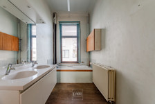 Maison unifamiliale à rafraichir à 2 pas Parvis St Pierre