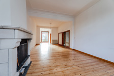 Maison unifamiliale à rafraichir à 2 pas Parvis St Pierre