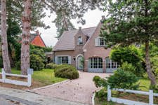 Une villa quartier de la gare à Rhode St genèse
