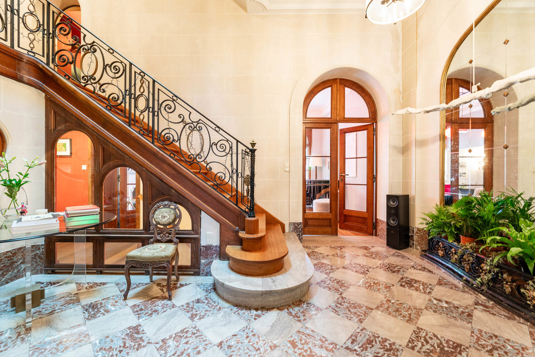 Un hôtel de maître avec superbe jardin Place Jamblinne de Meux - Image 7