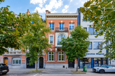 Un hôtel de maître avec superbe jardin Place Jamblinne de Meux