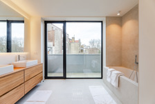 Une maison-appartement contemporaine quartier Brugmann