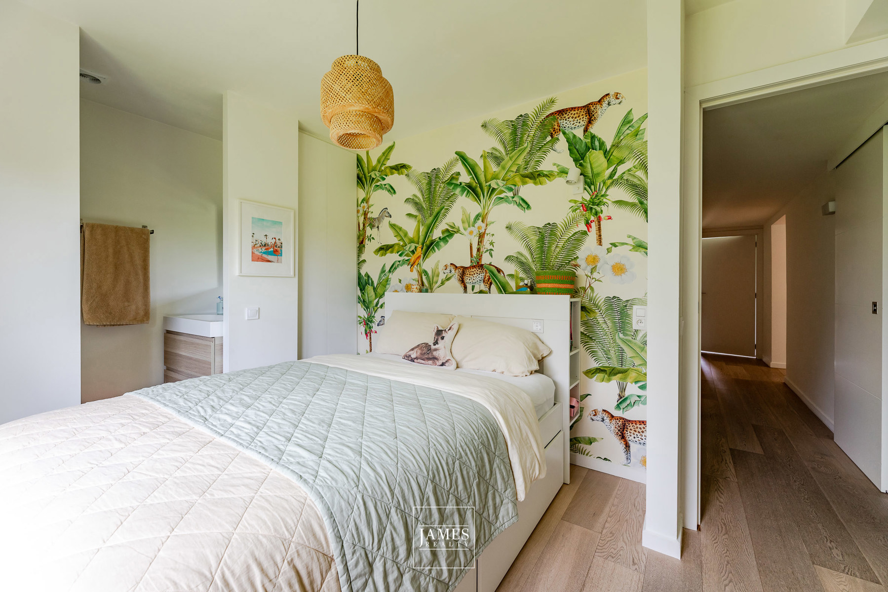 Une villa années 70' en parfait état - Image 19