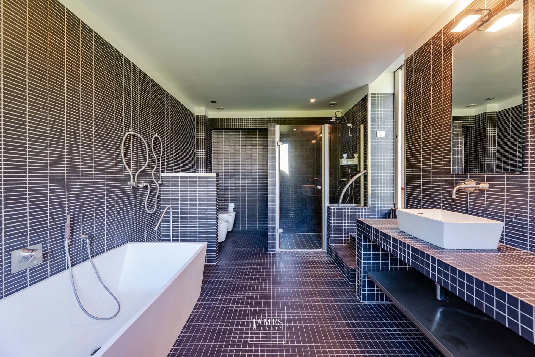 Une maison de maître rénovée avec ascenseur quartier Lepoutre - Image 35