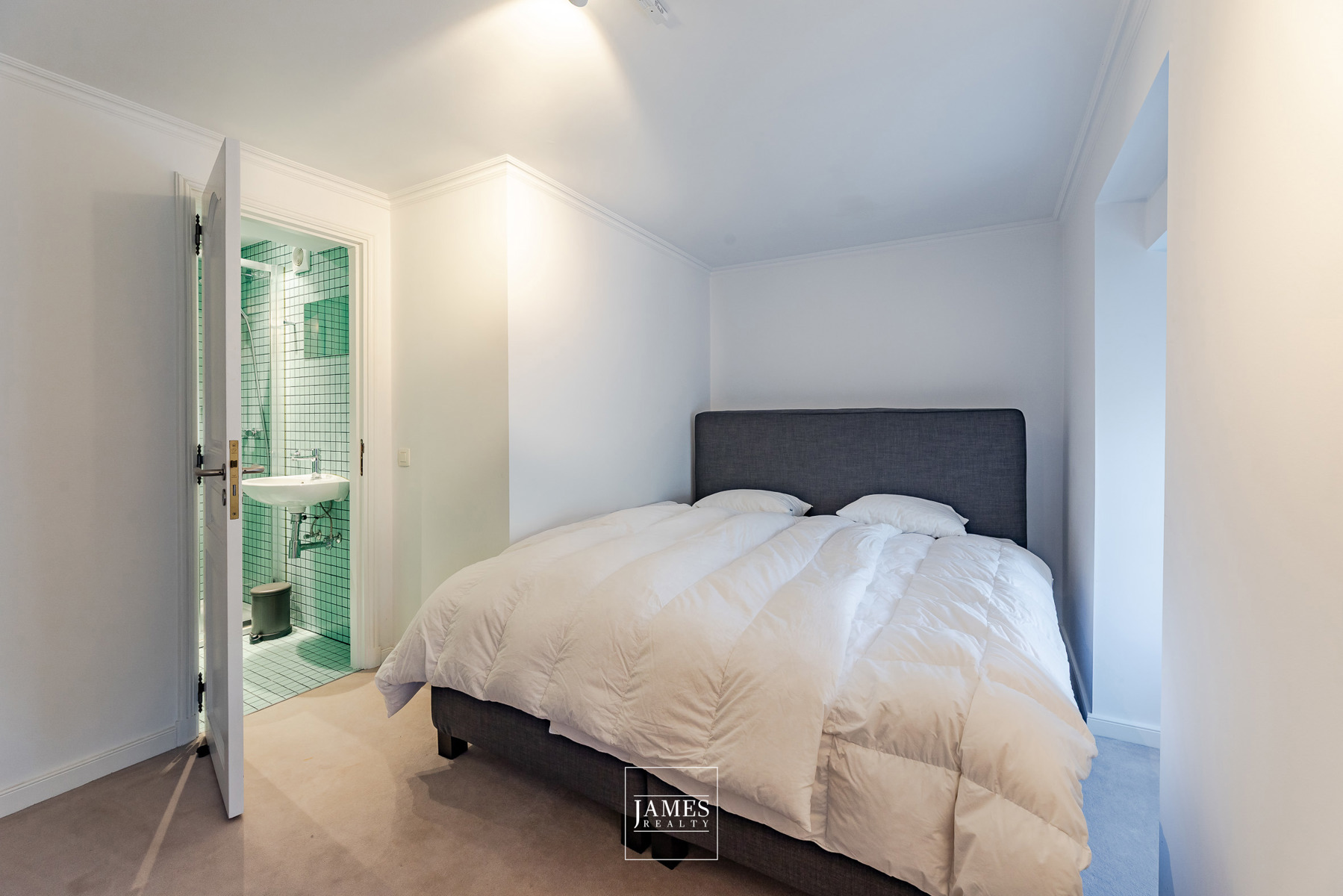 Un triplex penthouse quartier Square Vergote - Image 22