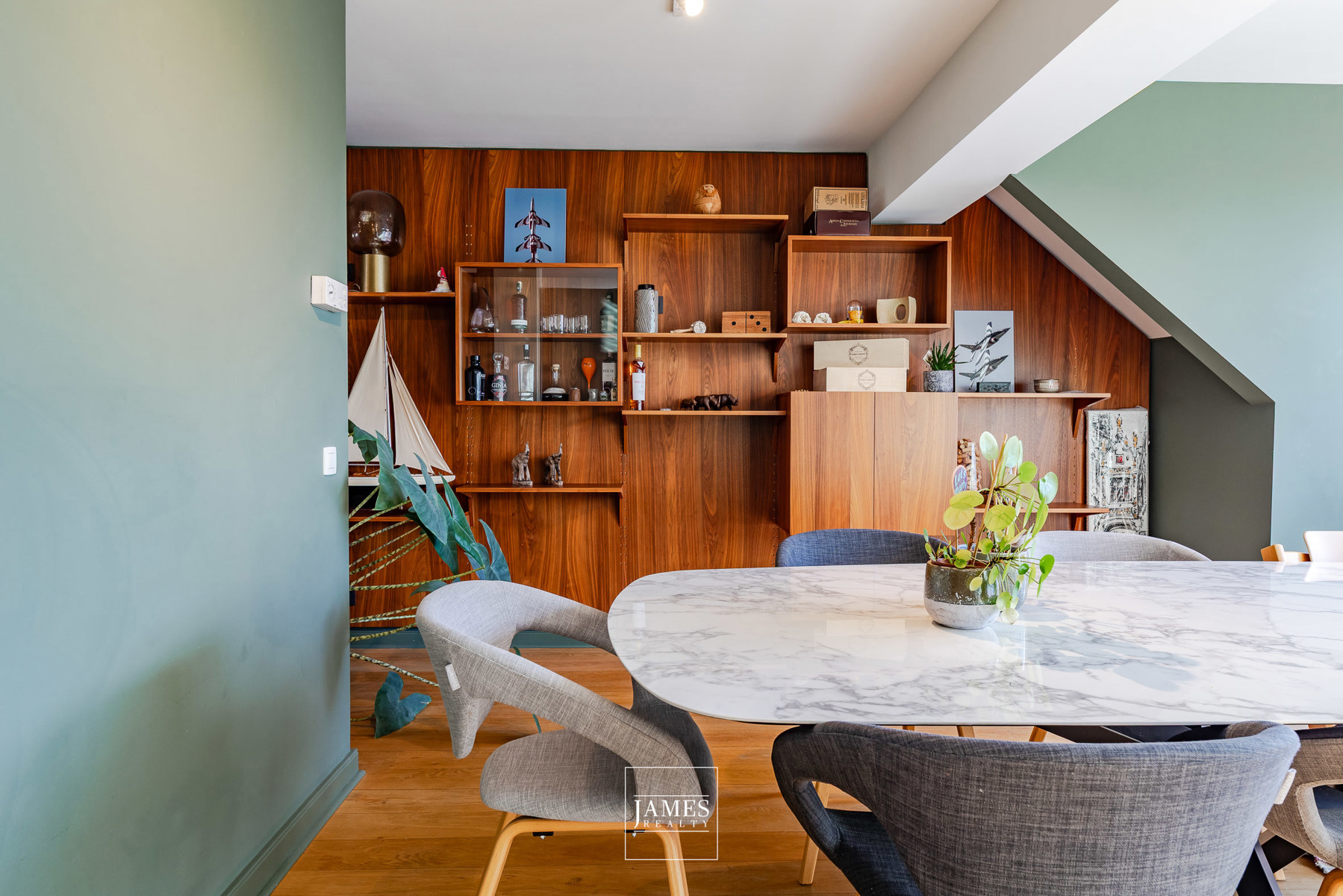 Un triplex penthouse quartier Square Vergote - Image 9