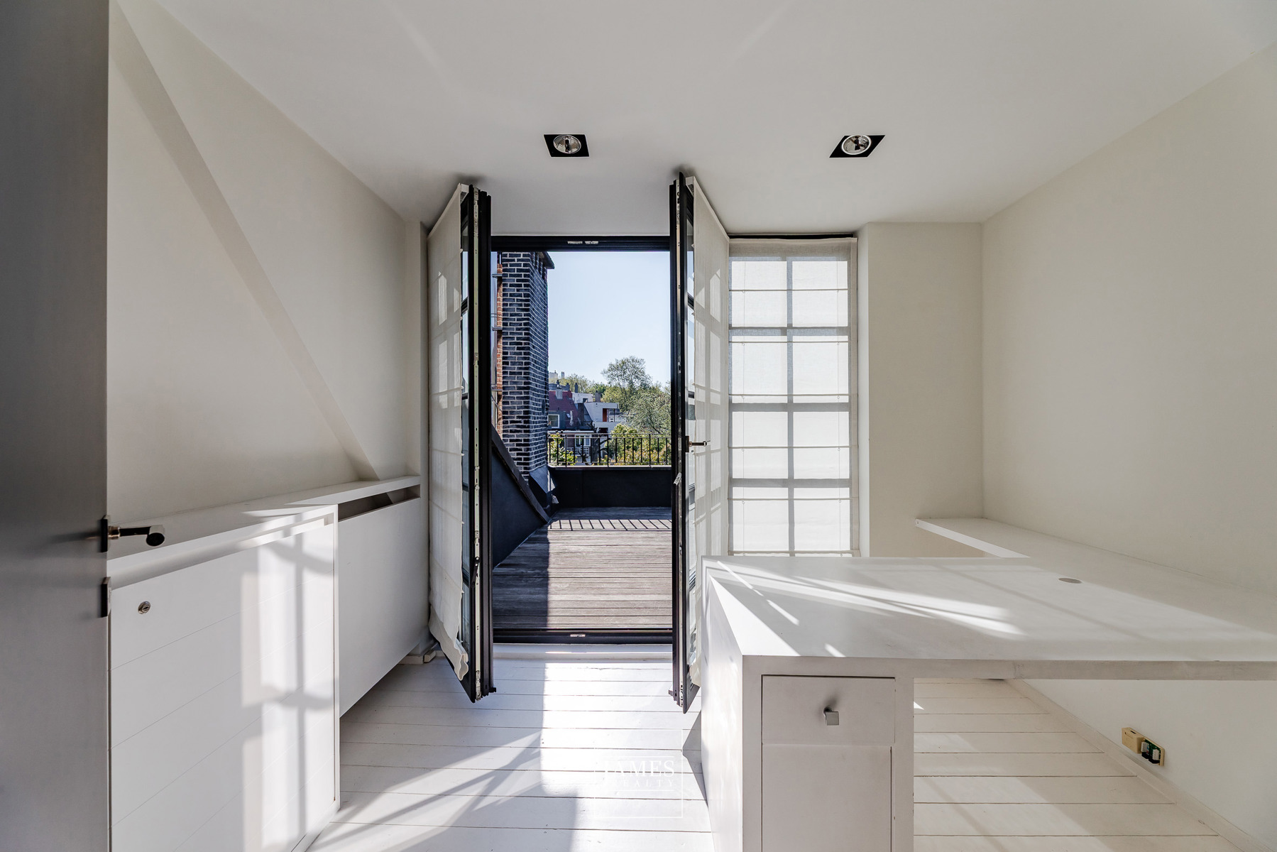 Une maison de maître quartier Molière - Image 24