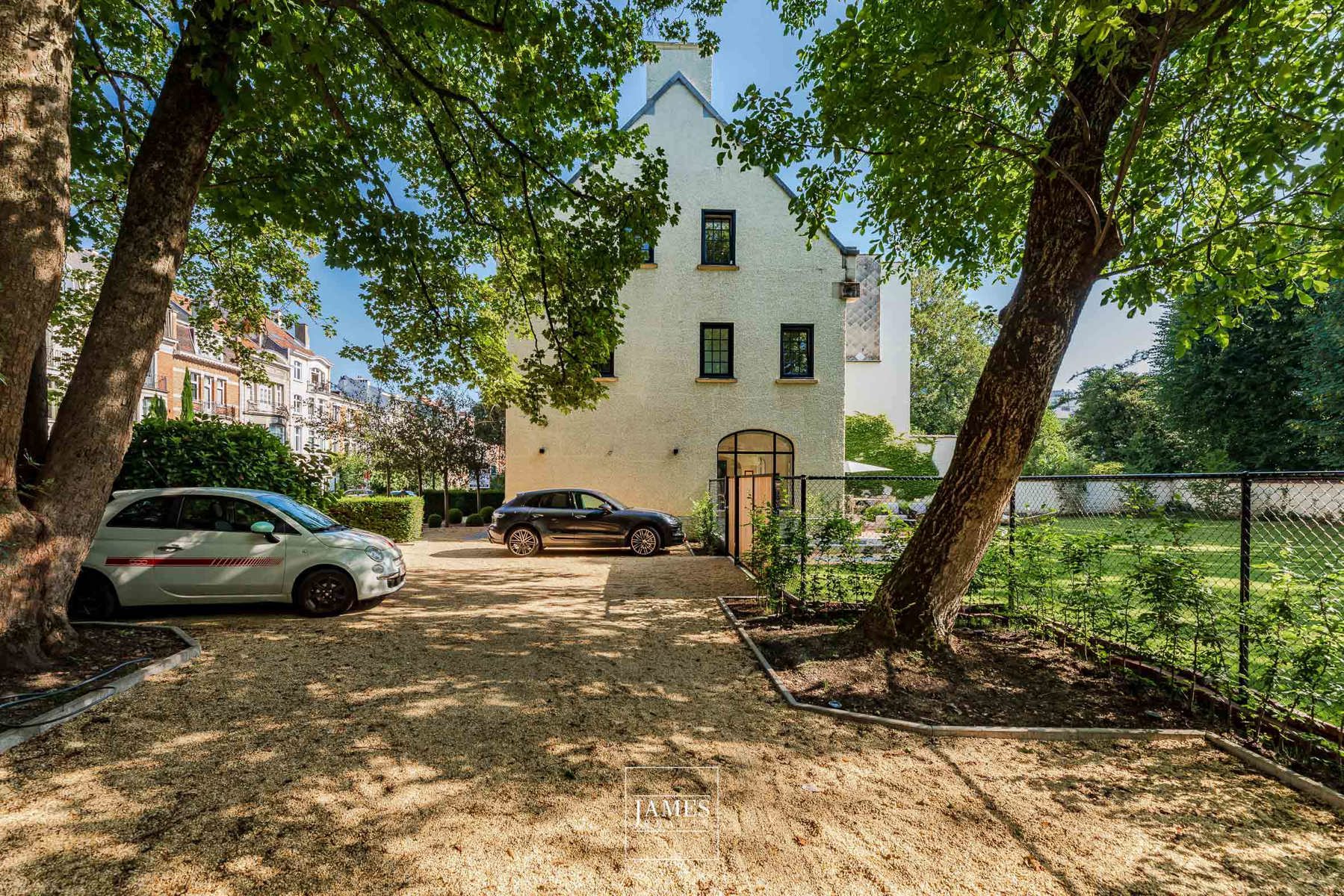 Une maison d'Adrien Blomme avec jardin extraordinaire - Image 2
