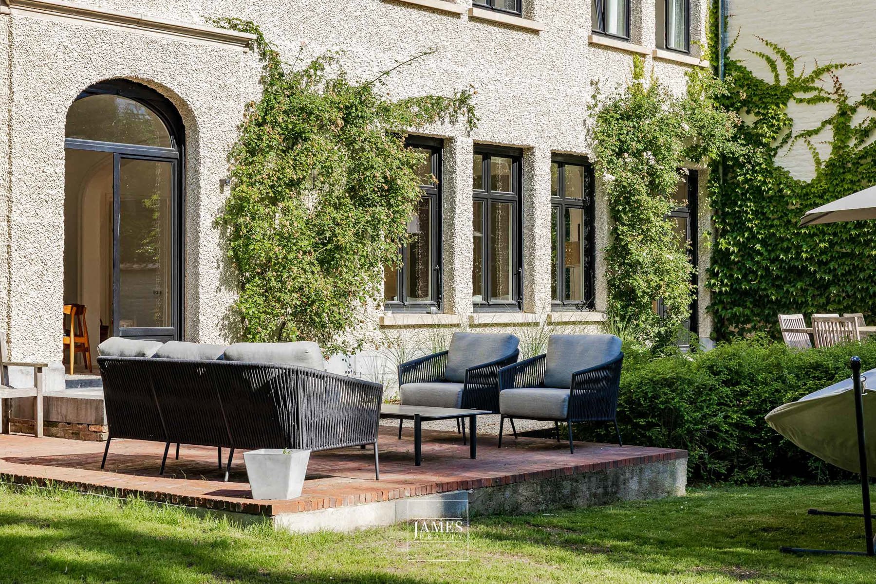 Une maison d'Adrien Blomme avec jardin extraordinaire - Image 3