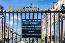 Hôtel de Maître avec ascenseur dans le Square du Bois