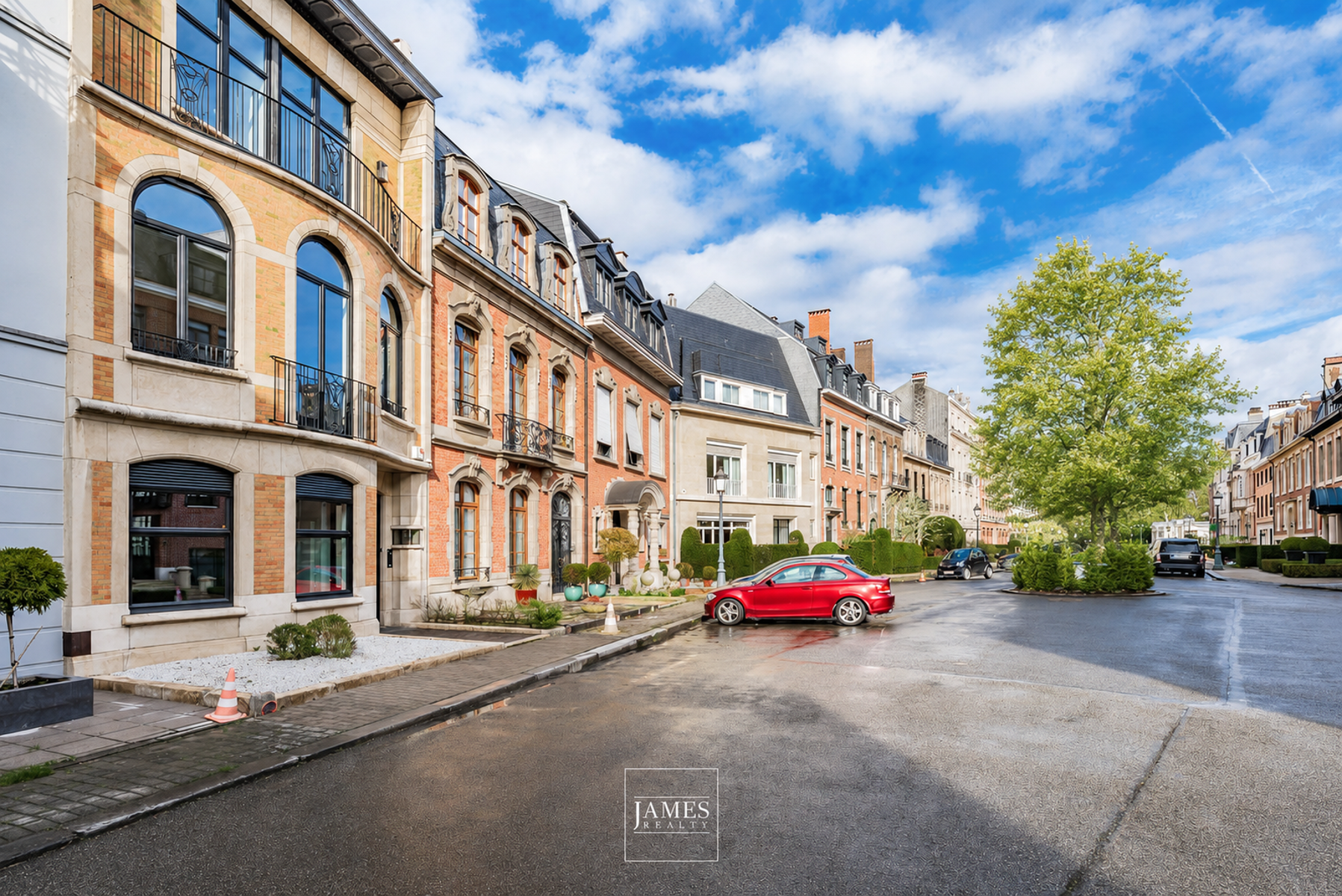 Square du Bois: élégant Hôtel de Maître avec ascenseur - Image 2