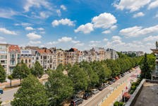 Quartier Cinquantenaire: bureaux de prestige avec arrière-maison