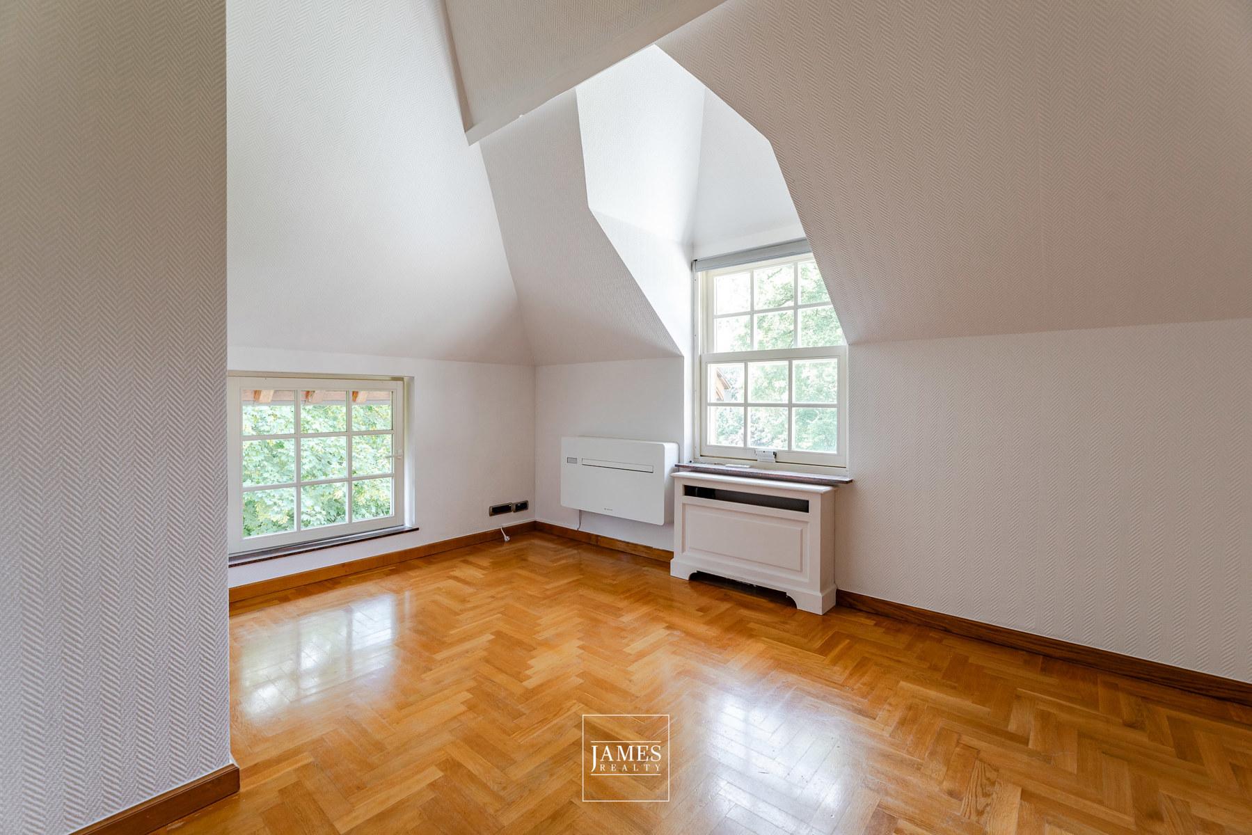 Une villa avec piscine intérieure quartier Prince d'Orange - Image 36