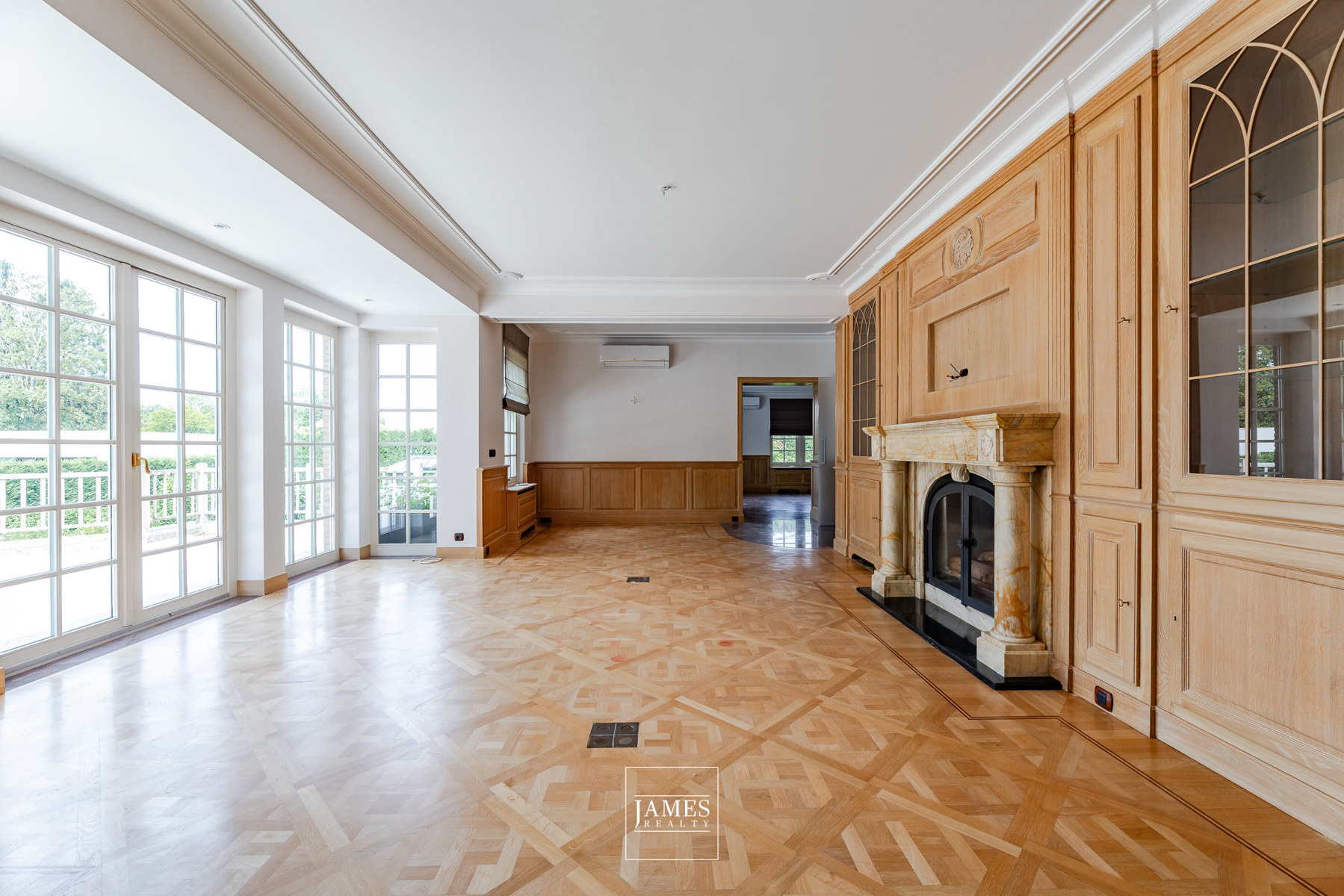 Une villa avec piscine intérieure quartier Prince d'Orange - Image 14