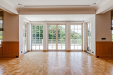Une villa avec piscine intérieure quartier Prince d'Orange