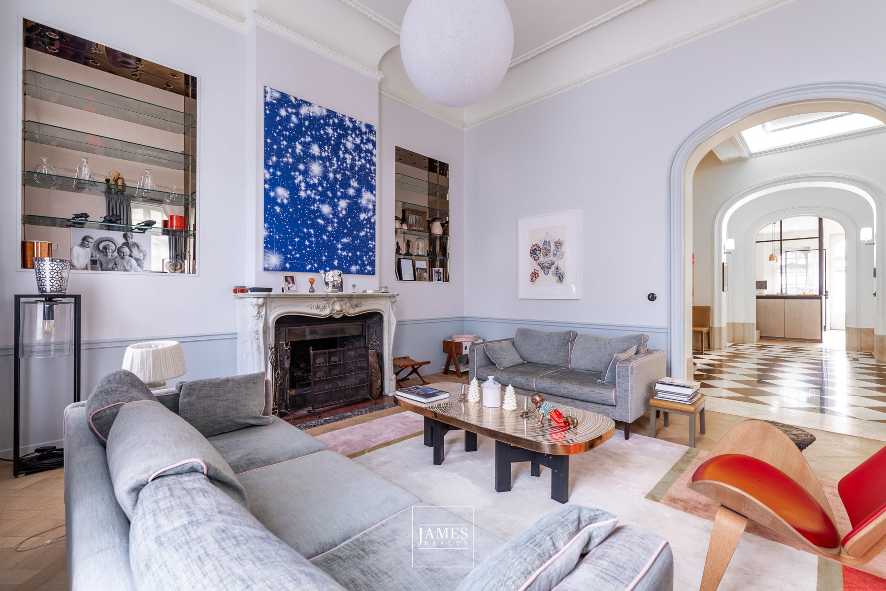 Un hôtel particulier avec jardin et arrière-maison quartier Molière - Image 9