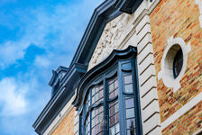 Un hôtel particulier avec jardin et arrière-maison quartier Molière