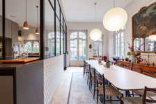 Un hôtel particulier avec jardin et arrière-maison quartier Molière