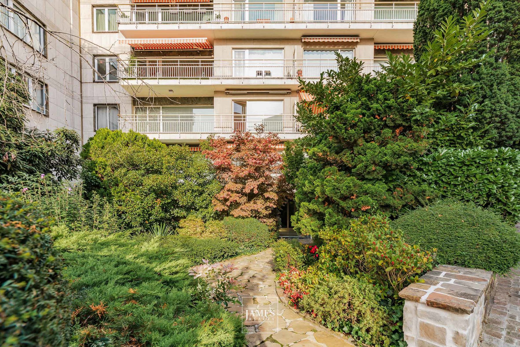 Un penthouse 3 chambres et terrasses quartier Bois de la Cambre - Image 16
