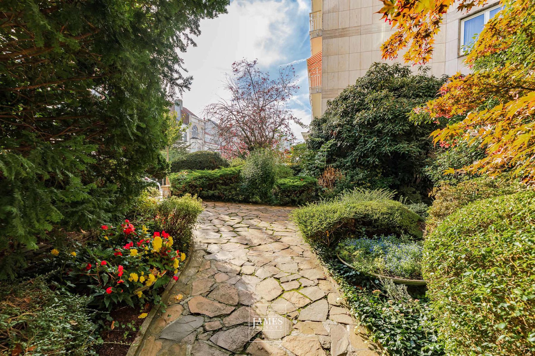 Un penthouse 3 chambres et terrasses quartier Bois de la Cambre - Image 17