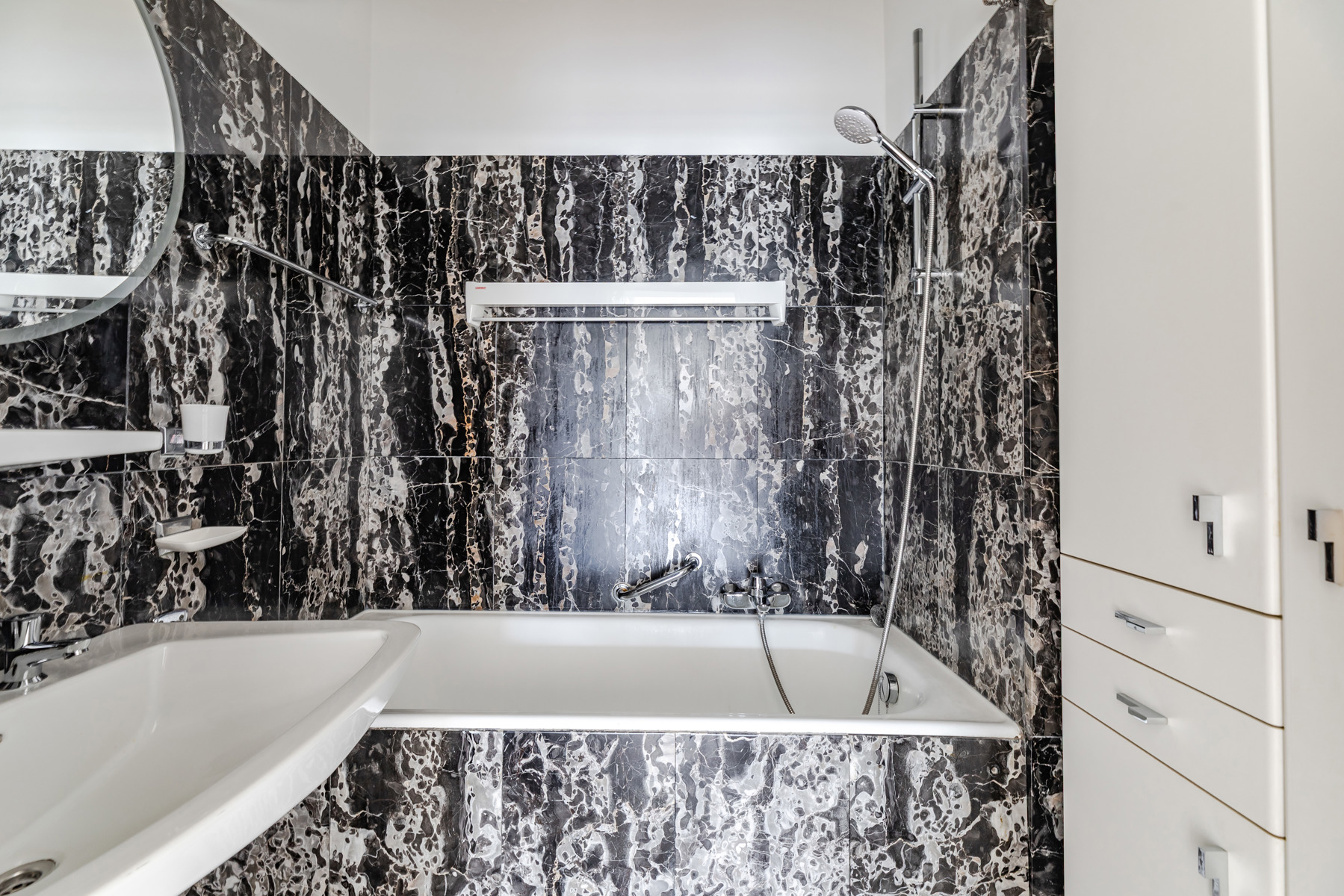 Un penthouse 3 chambres et terrasses quartier Bois de la Cambre - Image 12