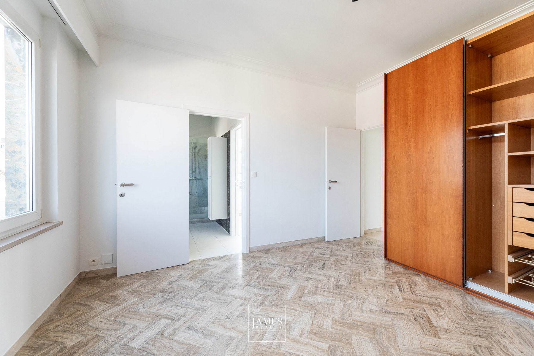 Un penthouse 3 chambres et terrasses quartier Bois de la Cambre - Image 9