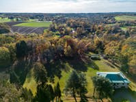 Terrains constructibles sur 2 Ha 42 à Lasne