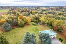 Lasne-Renipont : maison d'architecte sur un terrain de 1Ha57