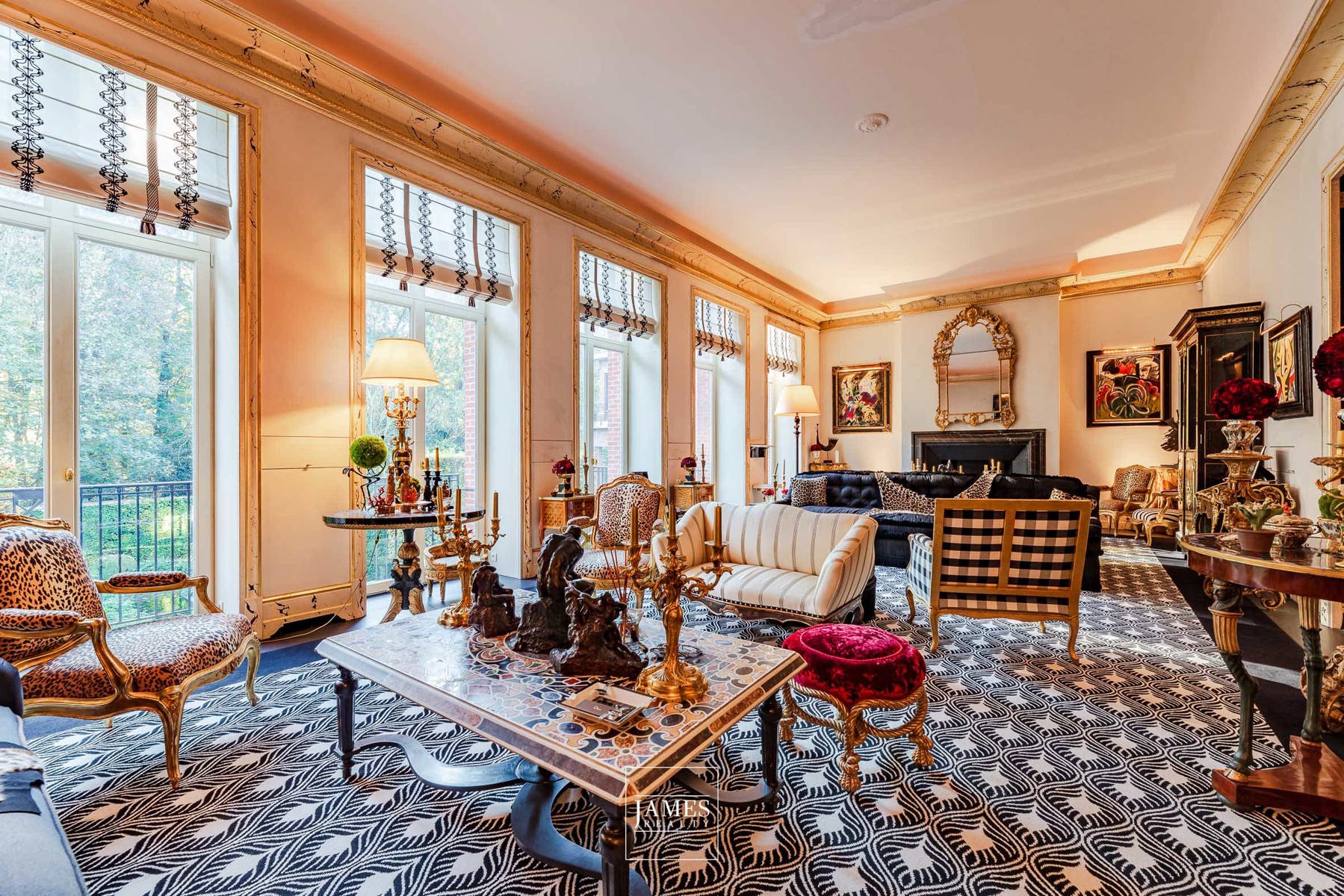 Un hôtel particulier dans le Square du Bois - Image 25