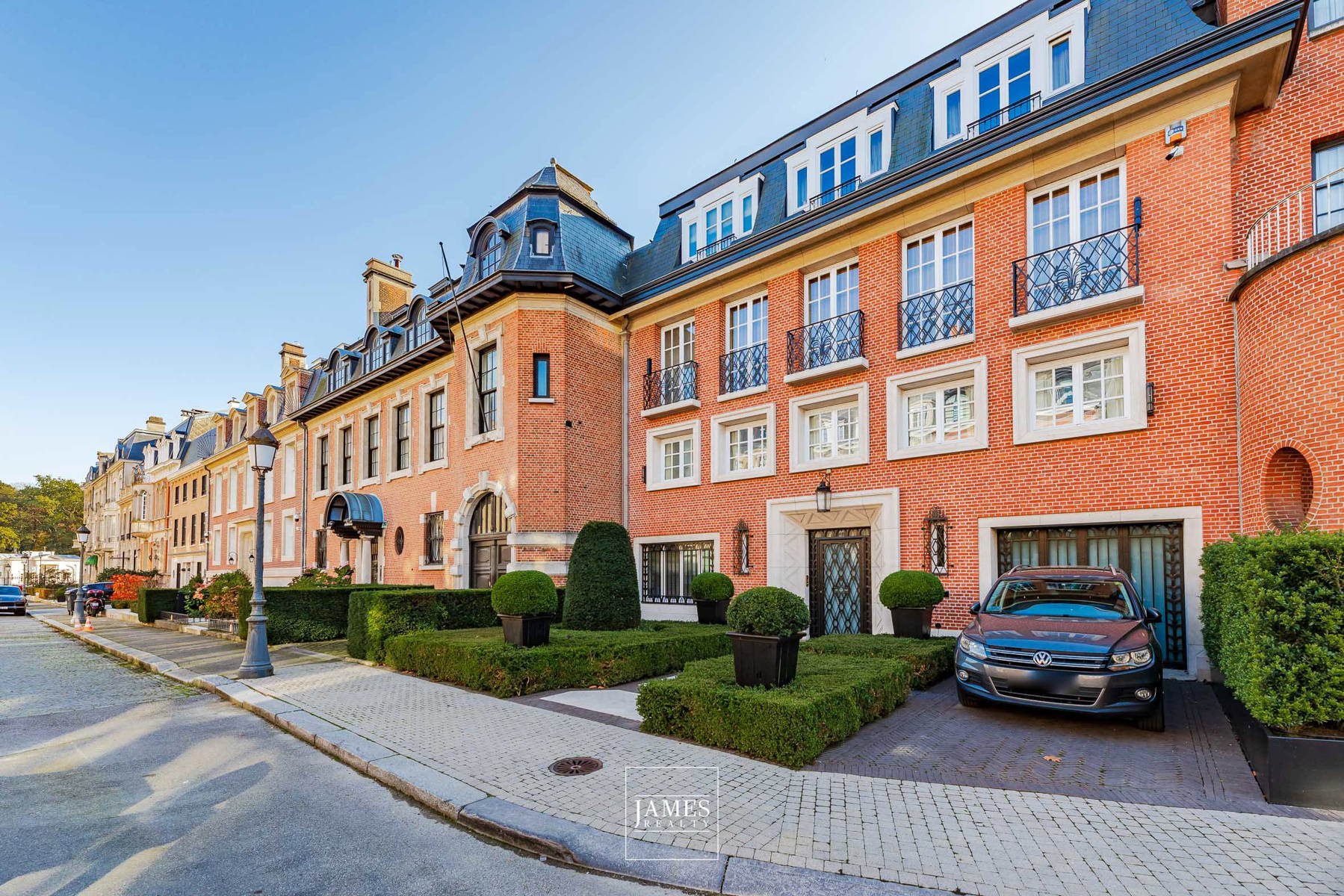 Un hôtel particulier dans le Square du Bois - Image 3