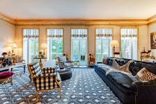 Un hôtel particulier dans le Square du Bois