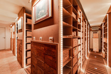 Un hôtel particulier dans le Square du Bois