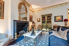 Un hôtel particulier dans le Square du Bois