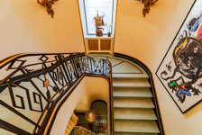 Un hôtel particulier dans le Square du Bois