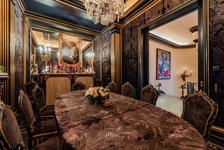 Un hôtel particulier dans le Square du Bois