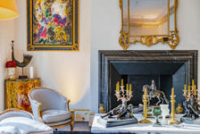 Un hôtel particulier dans le Square du Bois