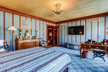 Un hôtel particulier dans le Square du Bois
