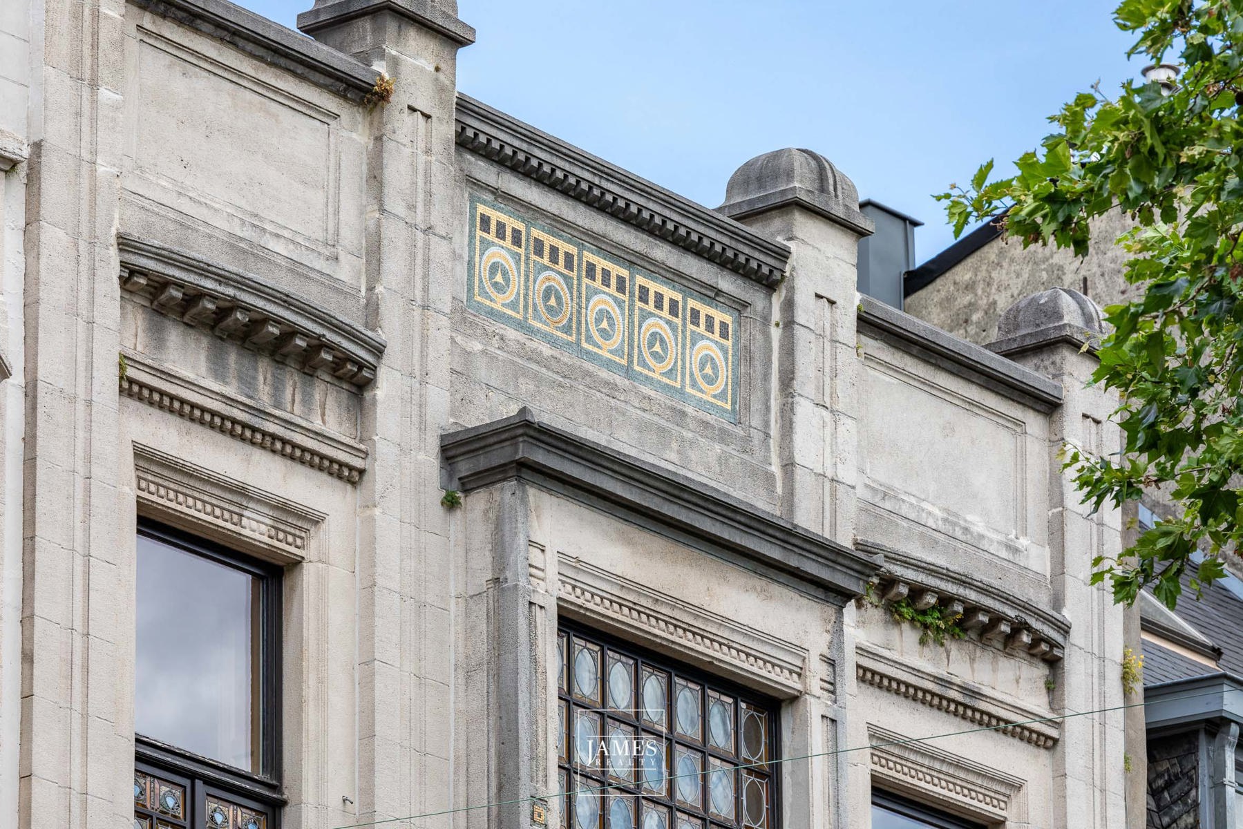 Une maison Art-Nouveau d'exception au coeur du quartier Molière - Image 59