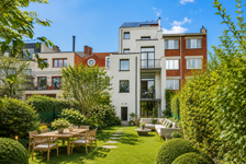 Maison unifamiliale à rafraichir à 2 pas Parvis St Pierre