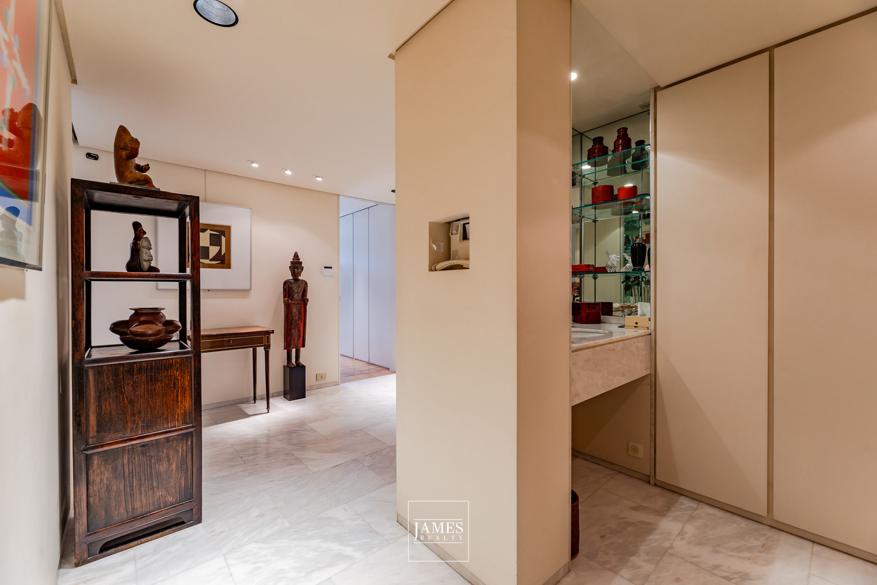 Un appartement d'exception pour amateurs de design 70' - Image 24