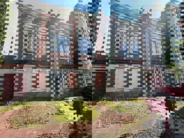 Apartment block
 - for sale - 1190 Forest