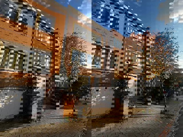 Huis - te huur - 1160 Auderghem