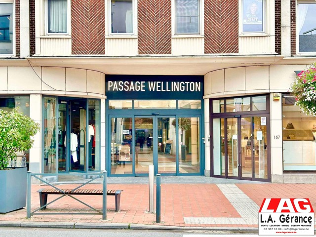 Shopping center - for rent - 1410 Waterloo