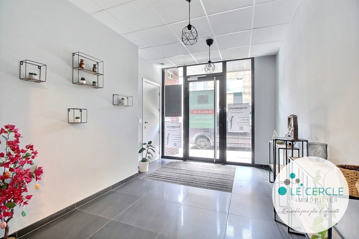 Immeuble de bureaux sur 2 niveaux